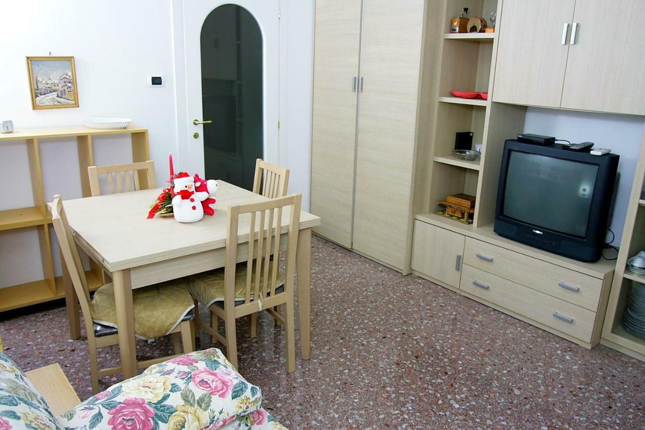 Relax E Mare Villa Savona Luaran gambar