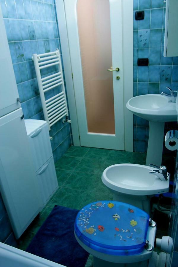 Relax E Mare Villa Savona Luaran gambar